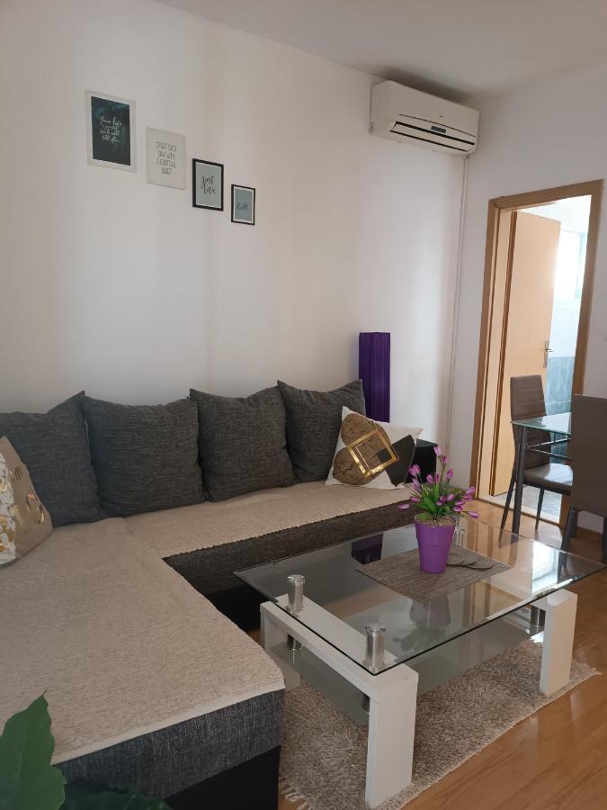 Apartment "San Marino" Baska Voda Exterior photo