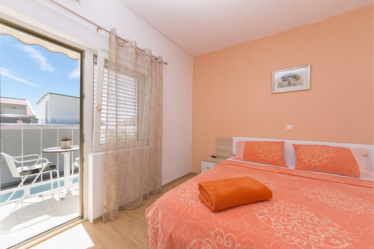 Apartment "San Marino" Baska Voda Exterior photo